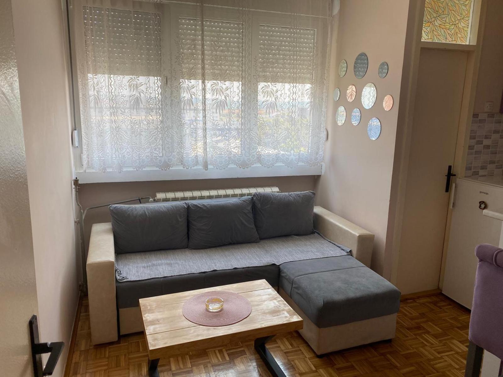 Niki Apartment *